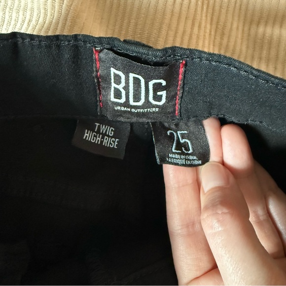 BDG Twig High Rise Skinny Jeans Jeggings NWOT Black Size 25 - Picture 9 of 14
